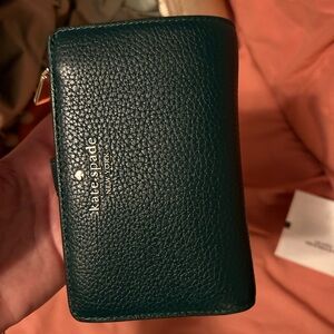 Kate Spade NWOT forest green wallet